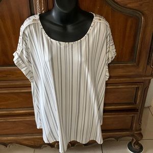 Blouse beige and black  AUW